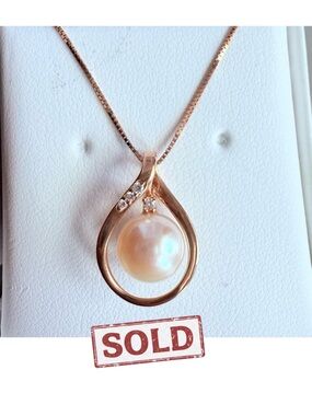 🎉Sold🎉 PEARL FACTORY Hawaii 14k Gold Diamond & Akoya Pearl Infinity Necklace